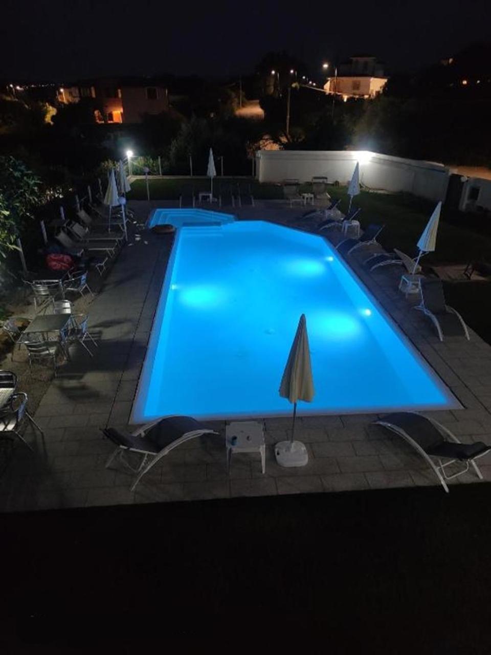 Al Mare Da Francesca 호텔 올비아 외부 사진